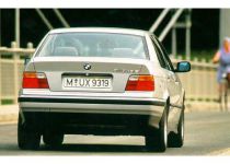 BMW 3 series 318 i A/T - 85.00kW [1993]