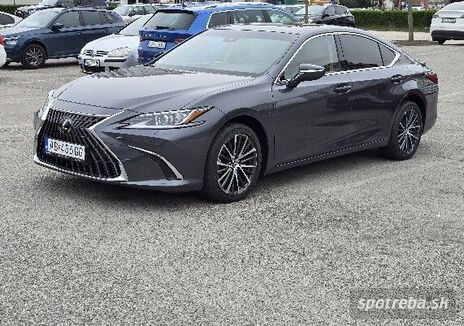 LEXUS ES  300h Luxury - 131kW