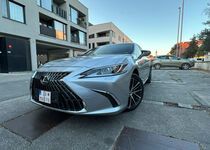 Lexus ES legacy edition
