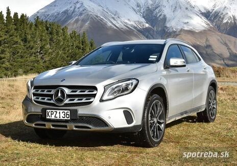 MERCEDES-BENZ GLA Class GLA 200 A/T - 115kW