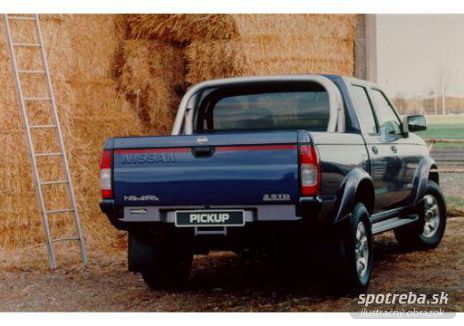 NISSAN  Pickup 2.5 TD Double Cab 4x4